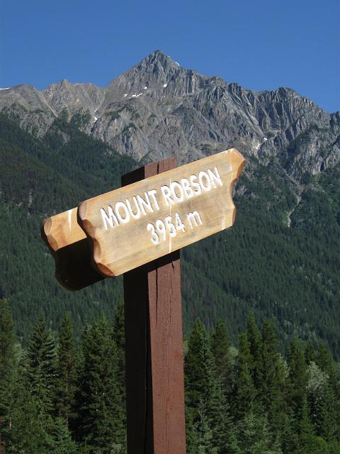 Canadian Rockies-352.JPG - Mt. Robson Sign = 12,970 Ft.